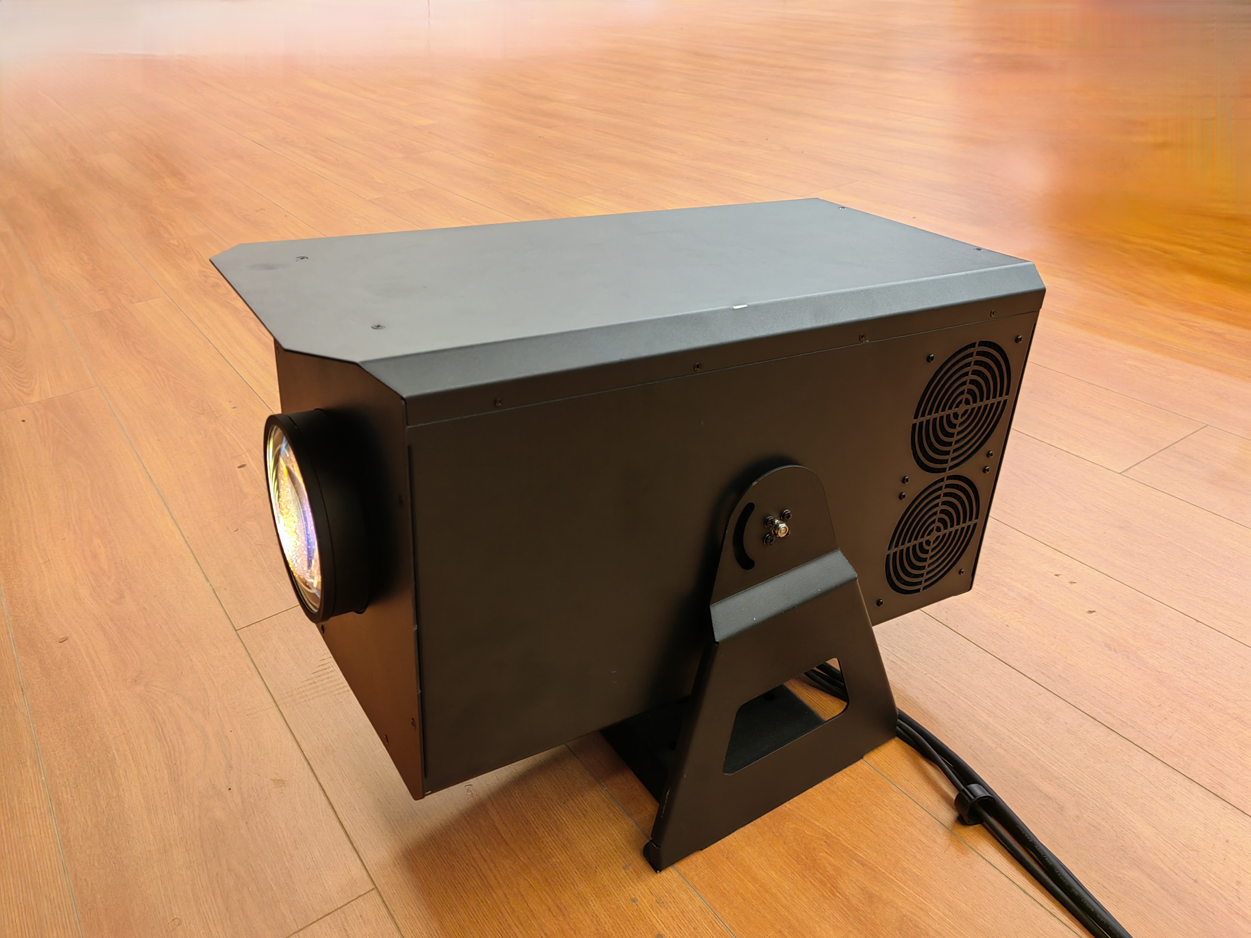 XY-2000FRT 2000W防水染色圖案燈